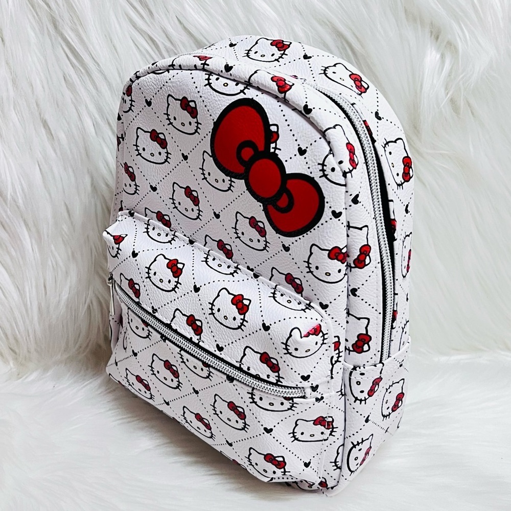 Hello Kitty Backpack - Picture 3 of 3